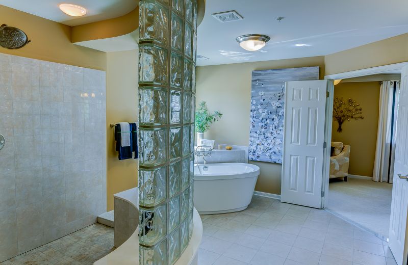 Best Bathroom Renovation Contractors in Saint Peters, MO